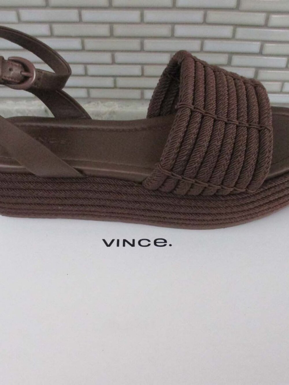 VINCE raffia sandals SIZE 8 NEW never worn! - Picture 5 of 5